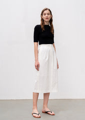 High-Waisted Midi Linen Skirt with Tailored Pleats and Back Vent for Elegant Everyday Style