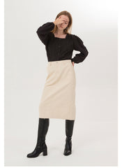 Square Neck Linen Blouse with Voluminous Sleeves and Front Button Closure for Elegant Style