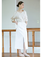 High-Waisted Linen Midi Skirt with Front Slit and Tailored Silhouette for Elegant Styling