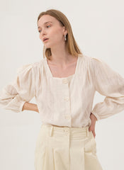 Classic Linen Blouse with Square Neckline and Gathered Sleeves for a Timeless Feminine Look